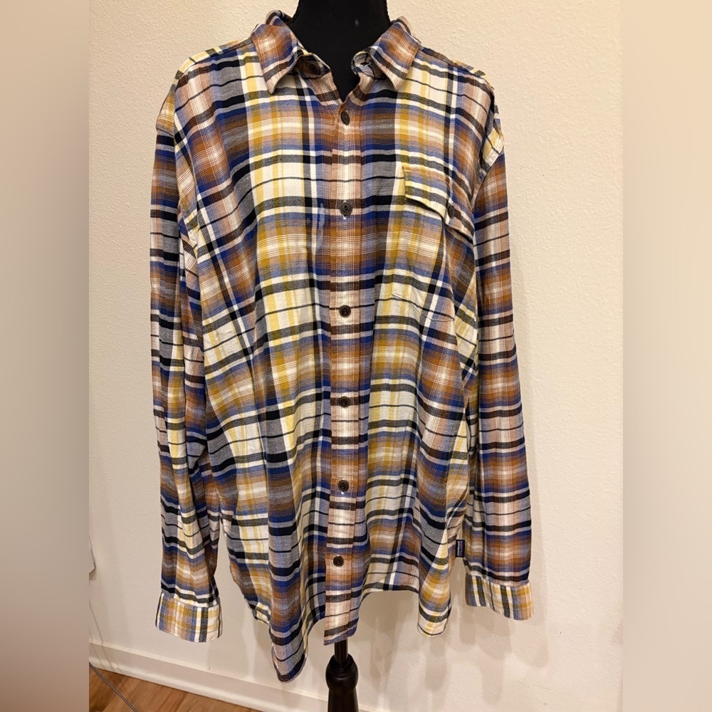 Patagonia Men's Lightweight Fjord Flannel Shirt Yellow Brown Blue - Size XL